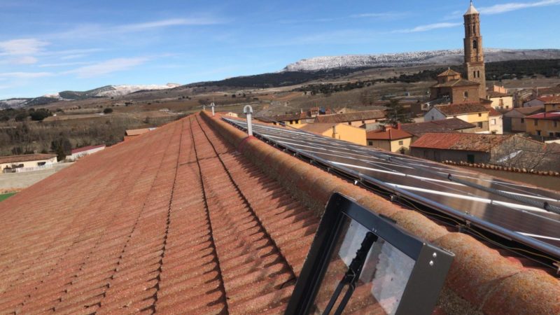 El pueblo de Ferreruela práctica el autoconsumo gracias a las placas fotovoltaicas instaladas por Levitec