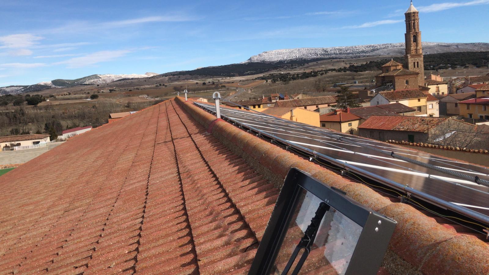 En este momento estás viendo El pueblo de Ferreruela práctica el autoconsumo gracias a las placas fotovoltaicas instaladas por Levitec