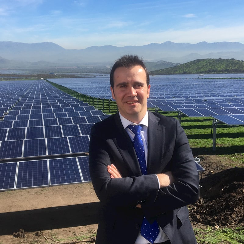 En este momento estás viendo Javier García Cruzado, director del departamento de Renovables de Levitec: «Buscamos mejorar la calidad de vida de nuestros vecinos para que nuestro planeta camine hacia la sostenibilidad»