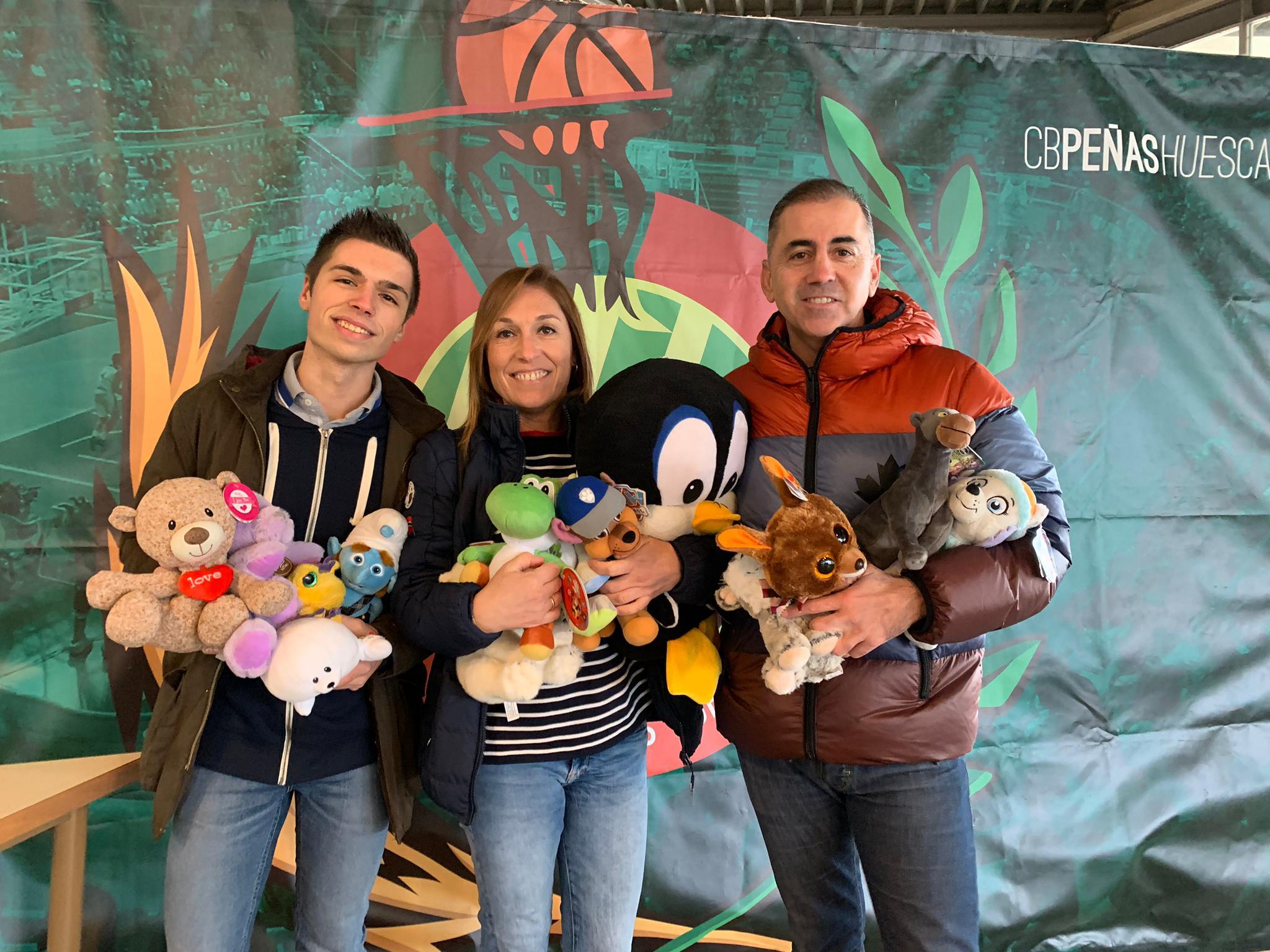 En este momento estás viendo Tintes solidarios en el partido del Levitec Huesca