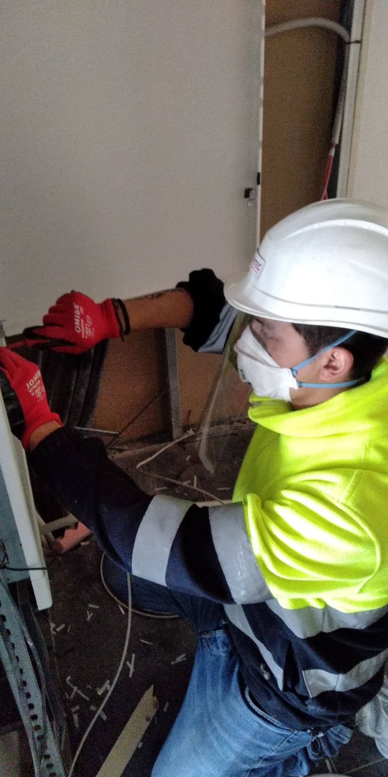 En este momento estás viendo Levitec reanuda la actividad en las obras con las medidas de protección frente al COVID-19