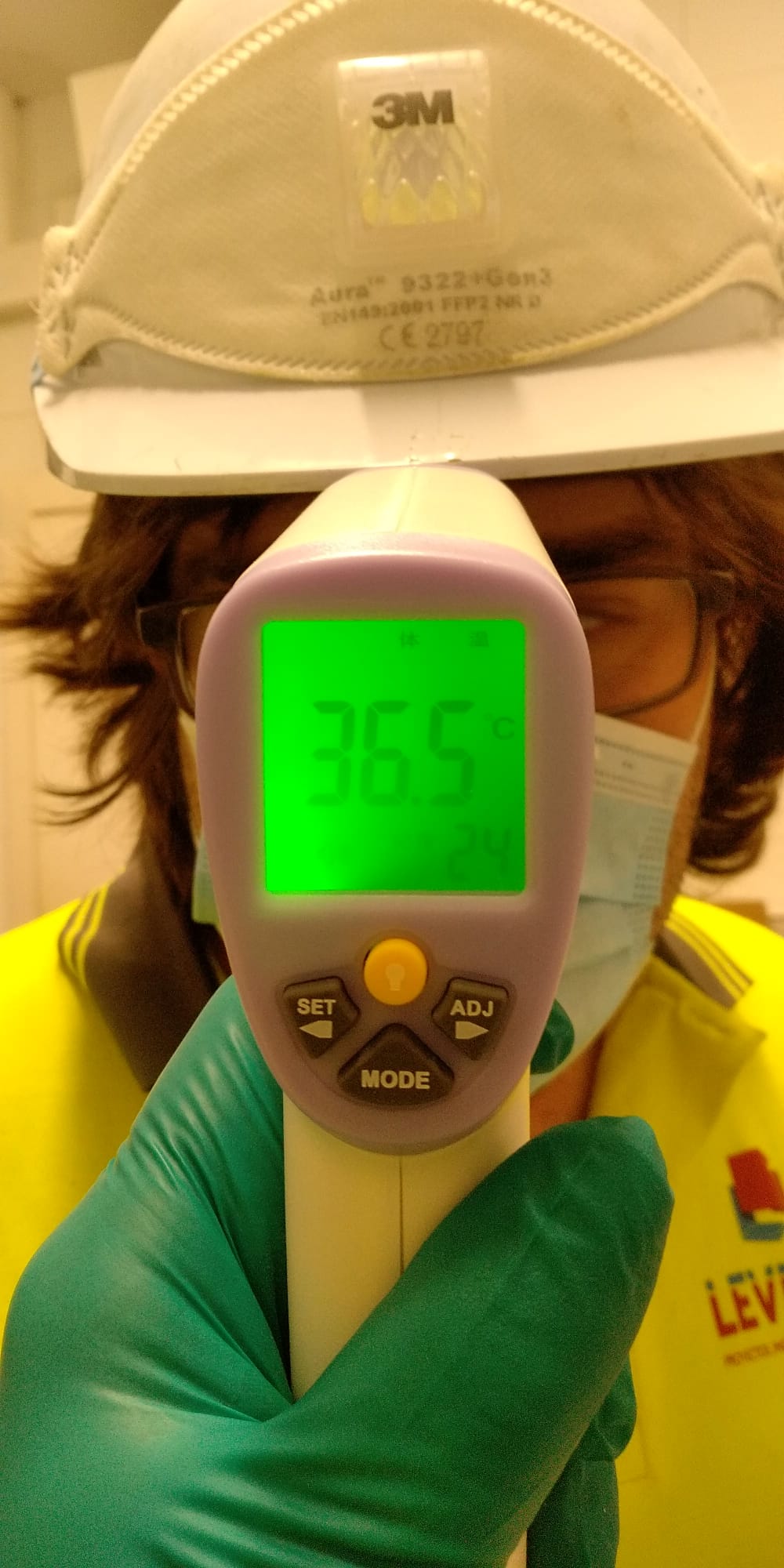 En este momento estás viendo Levitec adquiere termómetros con puntera láser para el personal de obra